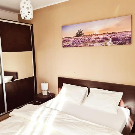 Ideal Apartments Oradea Exterior foto