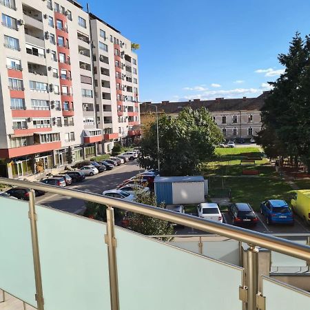 Ideal Apartments Oradea Exterior foto